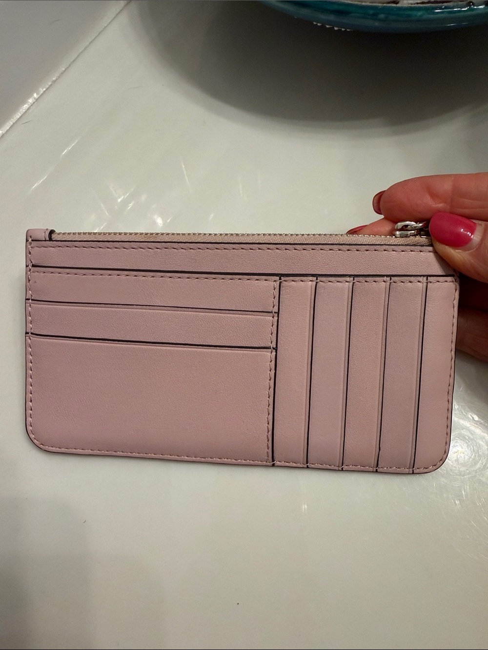 kate spade quilted blush pink card pouch with gold-tone zipper - Picture 4 of 6